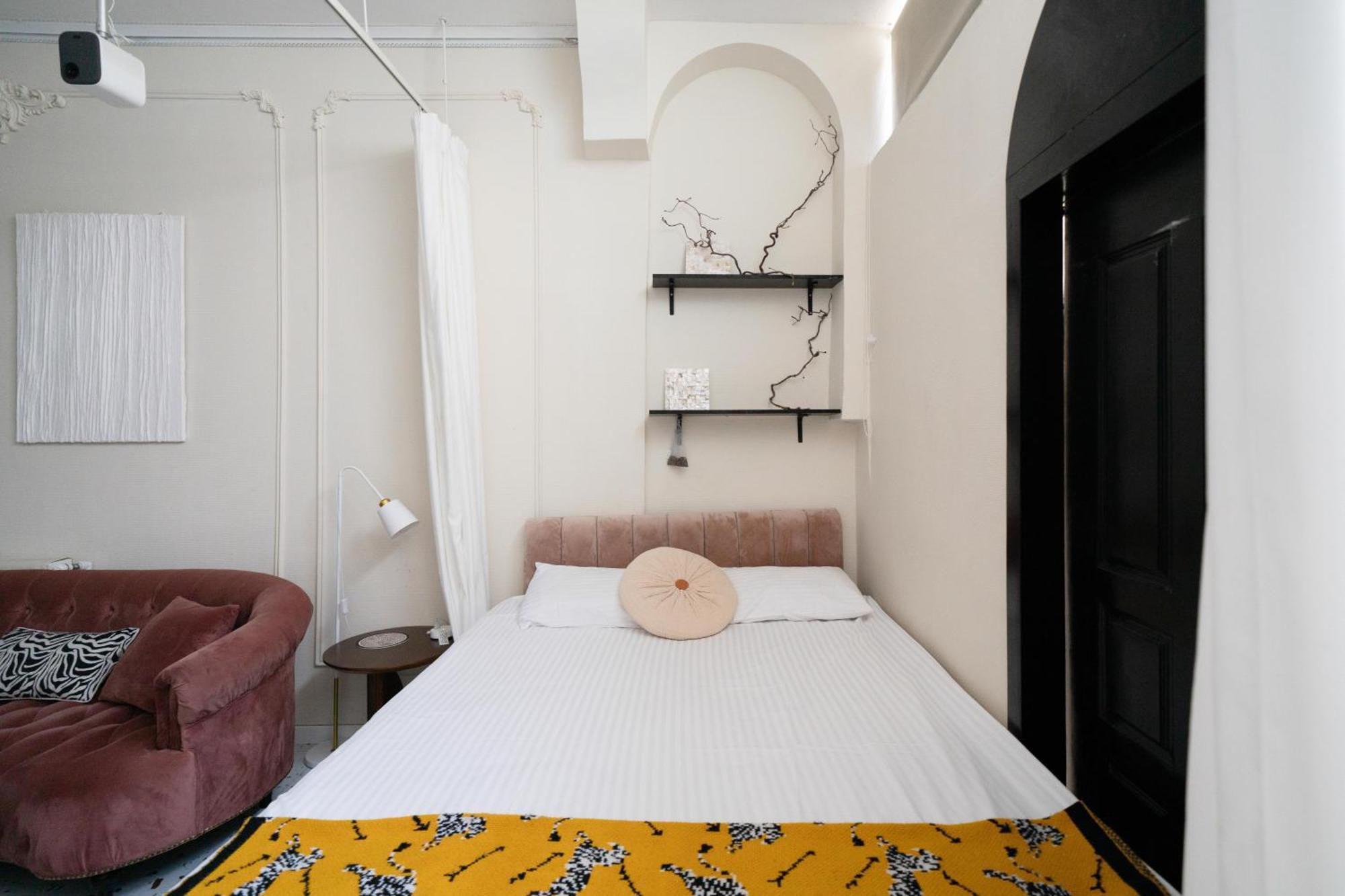 Shanghai Downtown Yi Du B&B - Near South Shaanxi Road Metro Station 600Meters Exterior photo